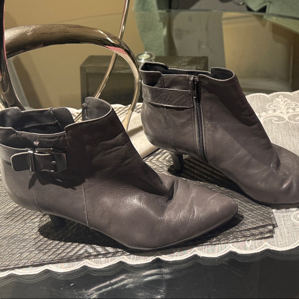 Anne Klein Women's Gray Ankle Booties